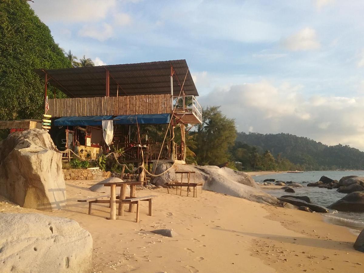 Bungkil Place Hotell Tioman island Exteriör bild