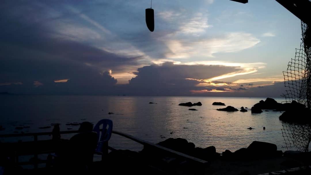 Bungkil Place Hotell Tioman island Exteriör bild